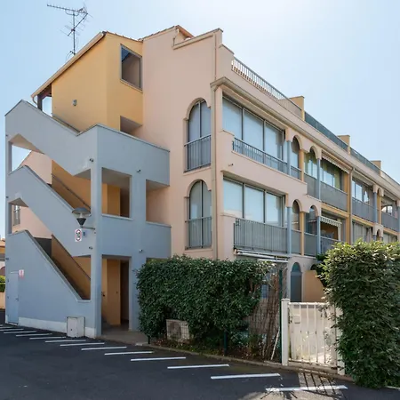 Archipel B By Interhome